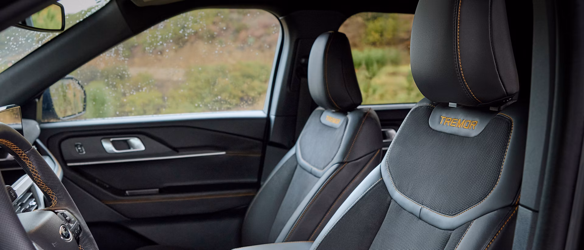 2026 Ford Explorer — photo 4