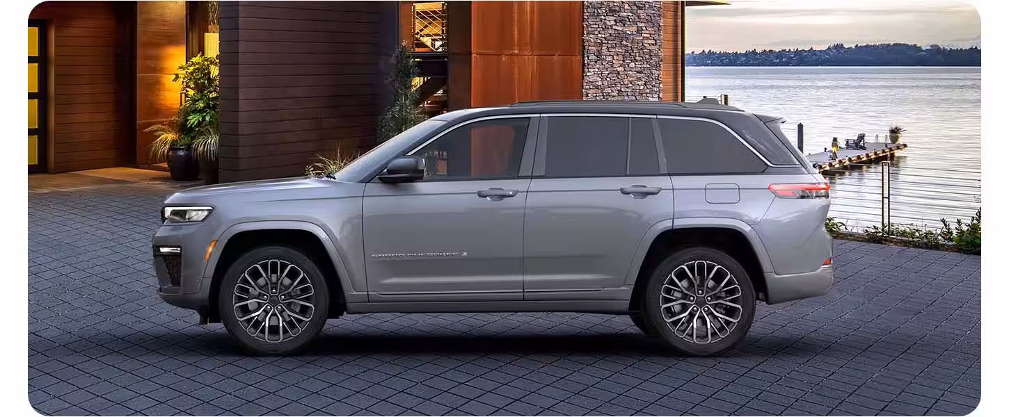 2026 Jeep Grand Cherokee — photo 2