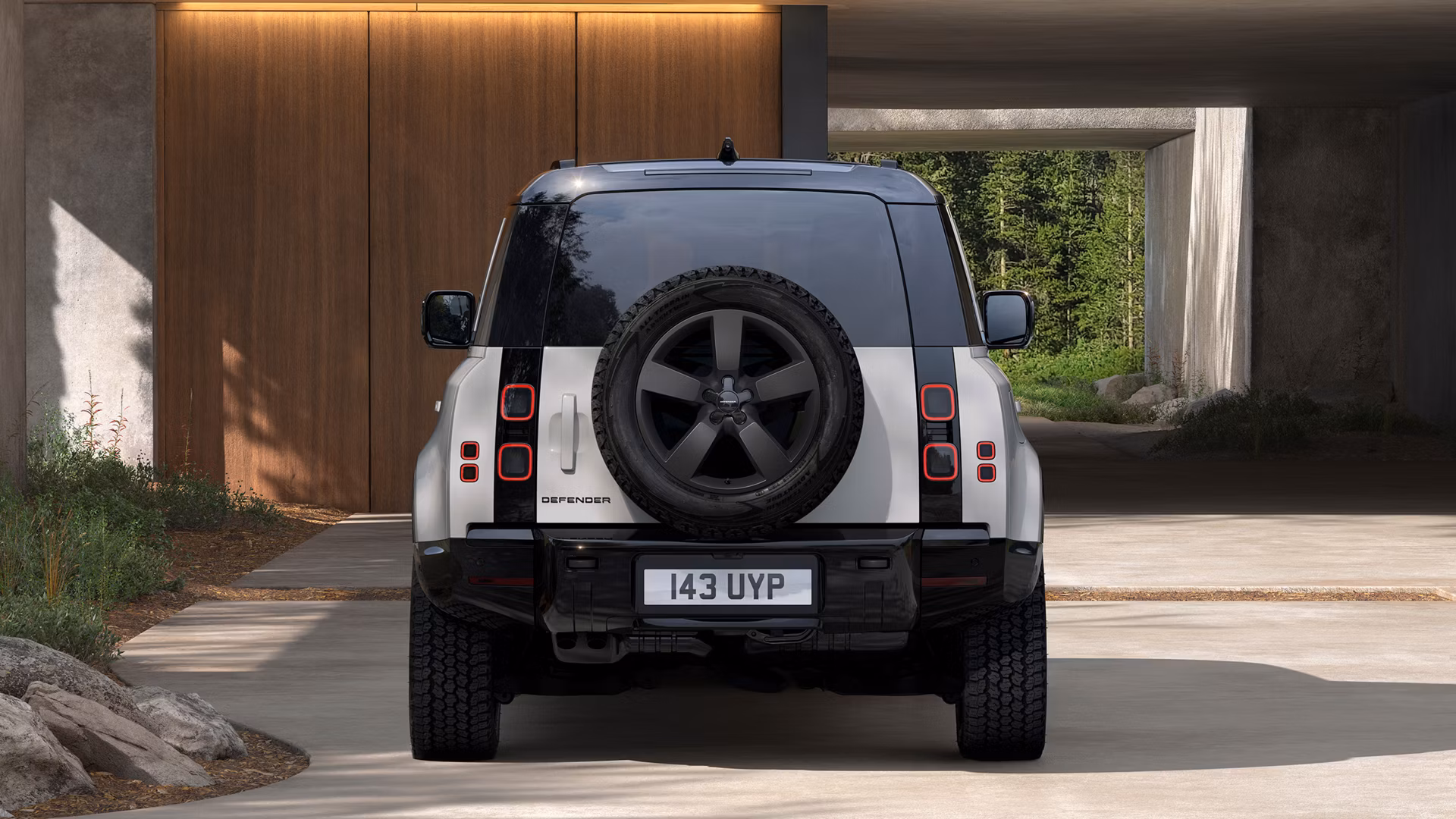 2026 Land Rover Defender 130 — photo 4