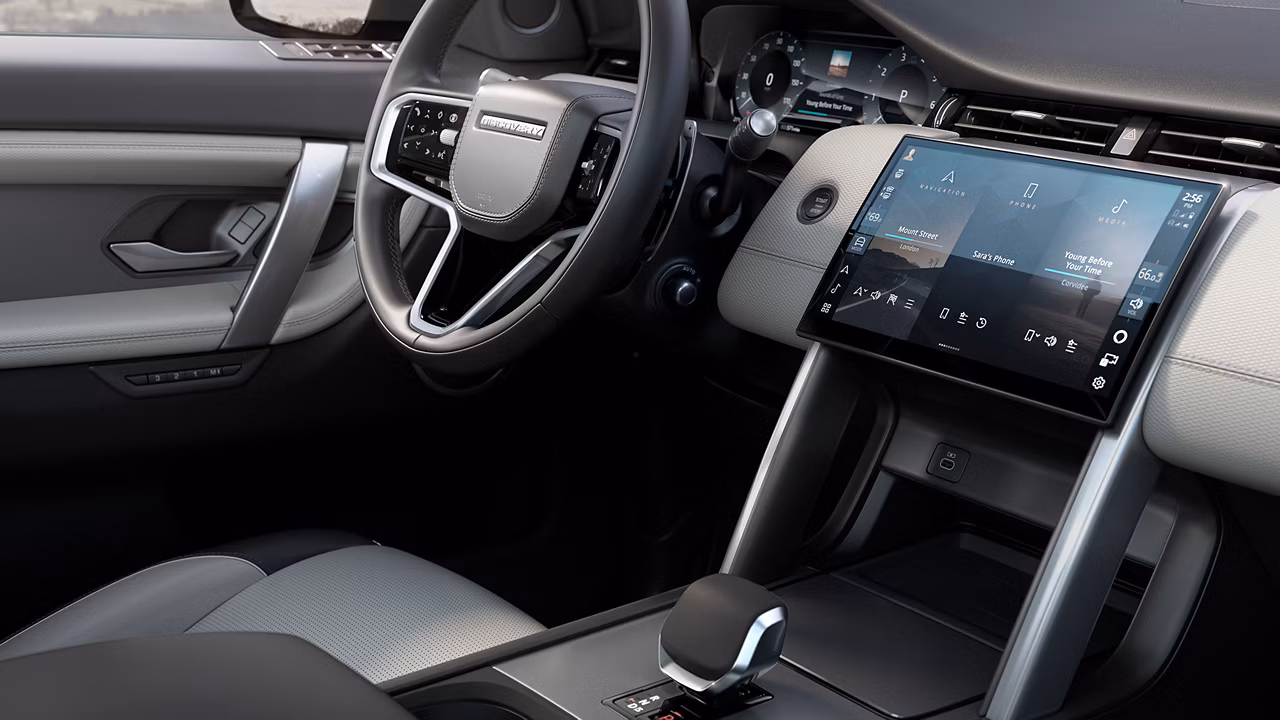 2026 Land Rover Discovery Sport — photo 7