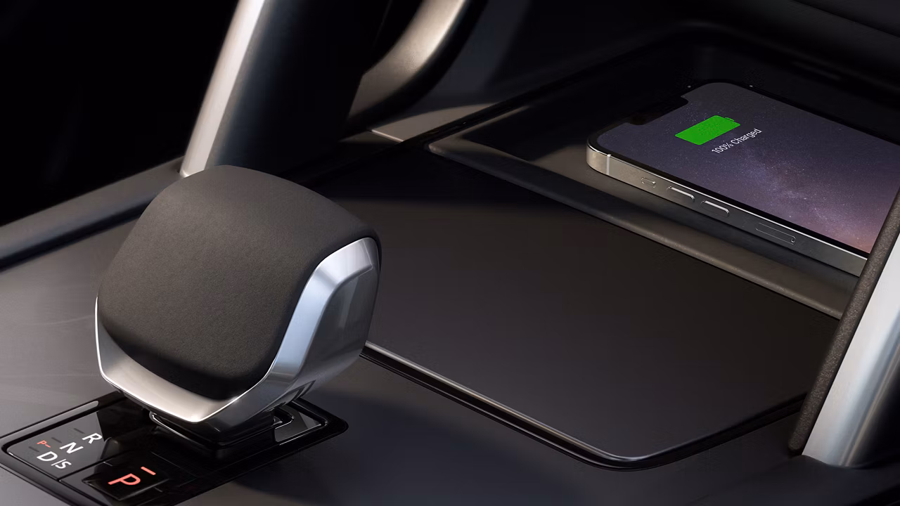 2026 Land Rover Discovery Sport — photo 3