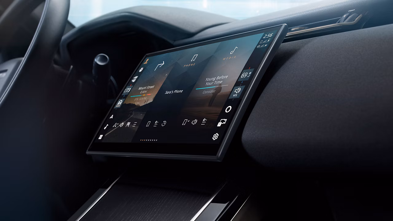 2026 Land Rover Range Rover Velar — photo 3