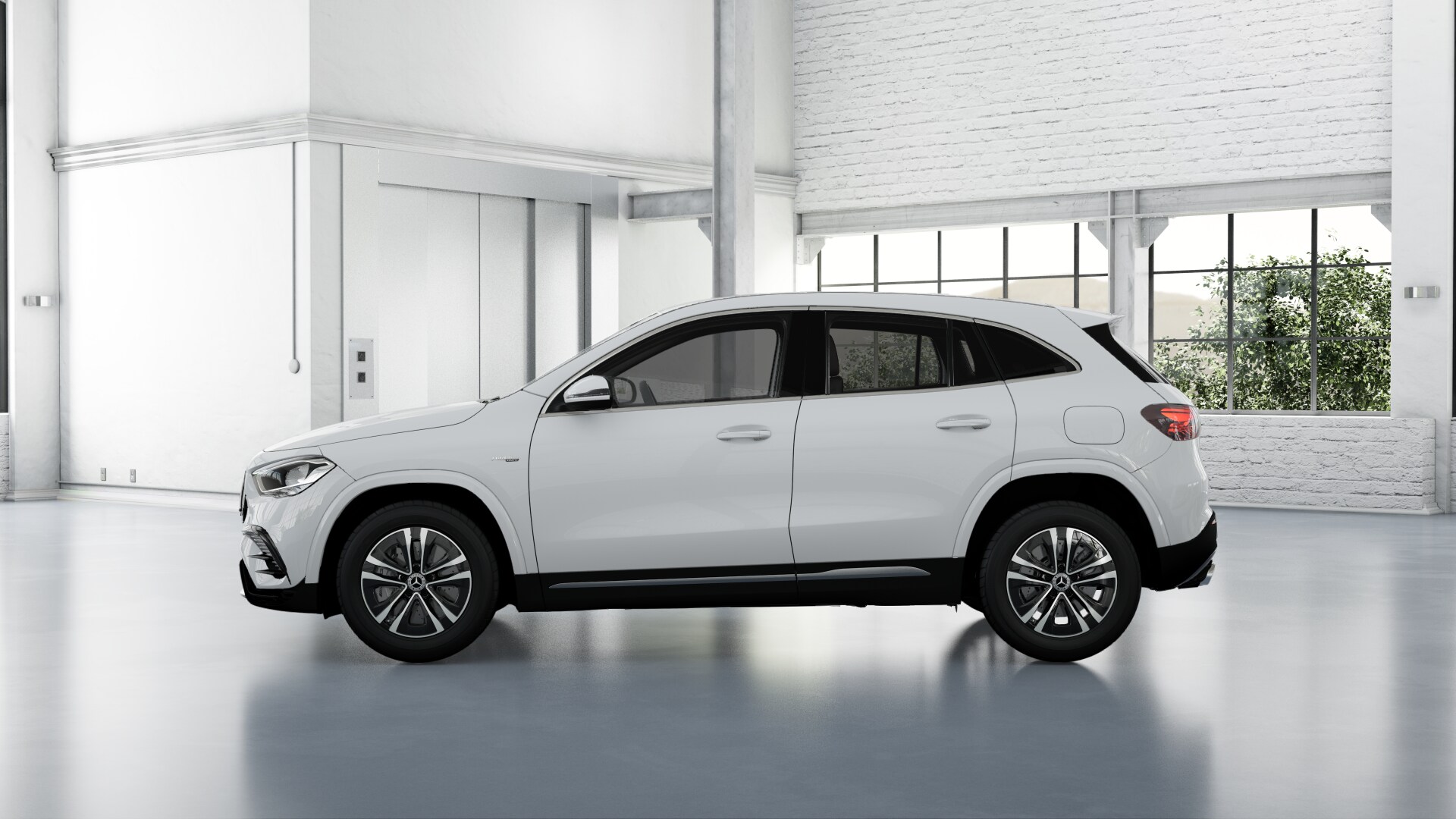 2026 Mercedes-Benz AMG GLA 35 — photo 4