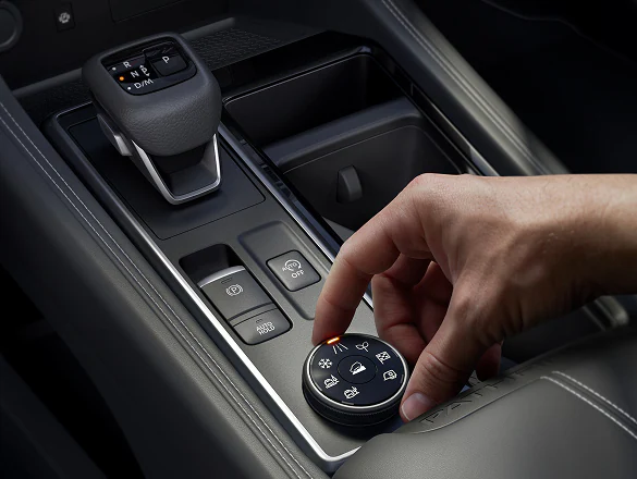 2026 Nissan Pathfinder — photo 5