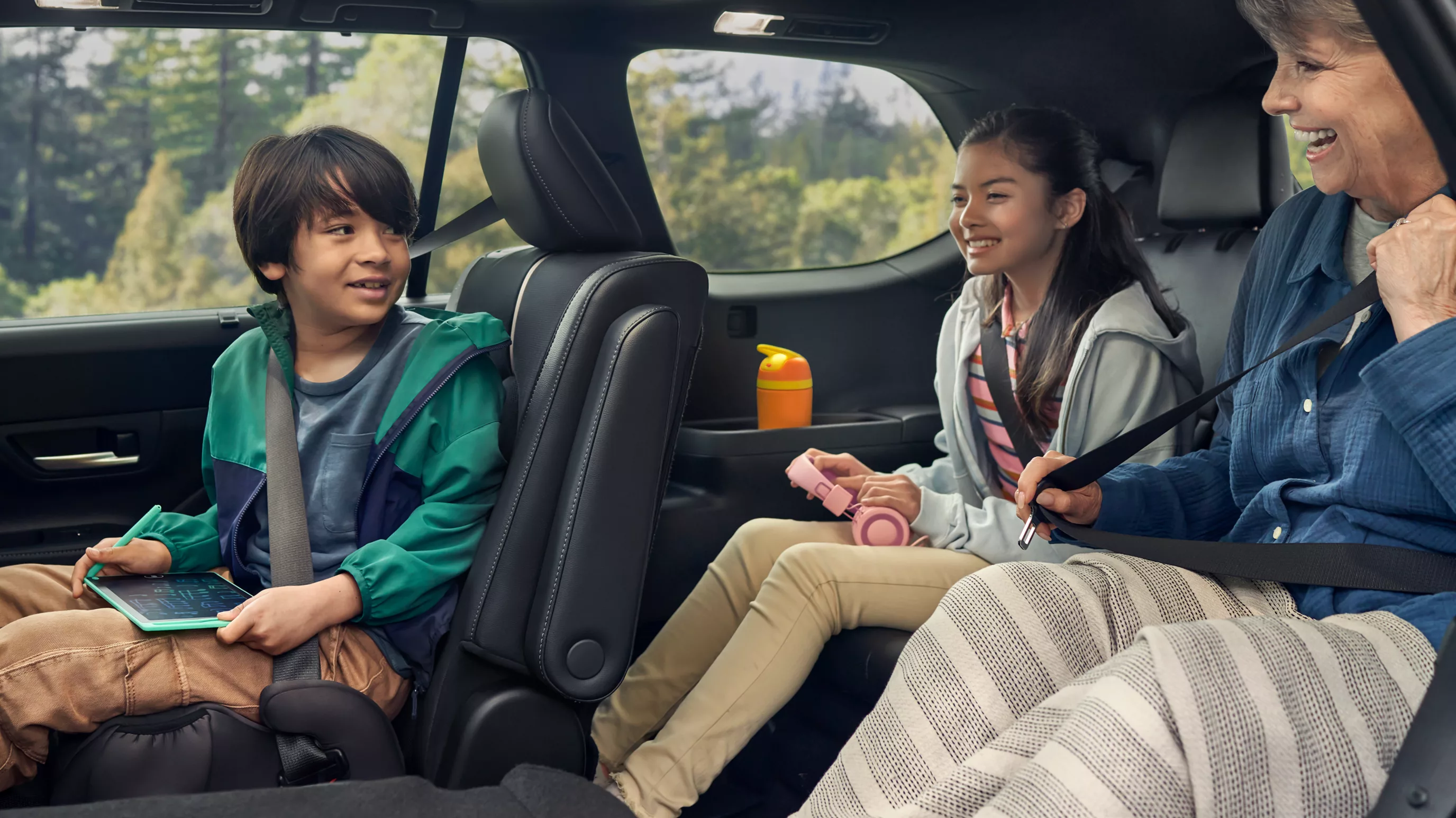 2026 Toyota Grand Highlander Hybrid — photo 3