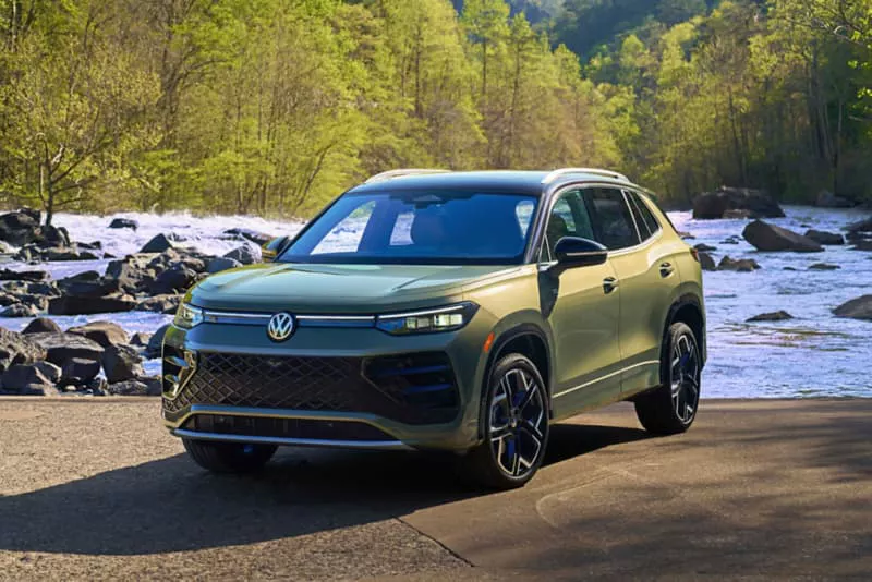 2026 Volkswagen Tiguan — photo 2